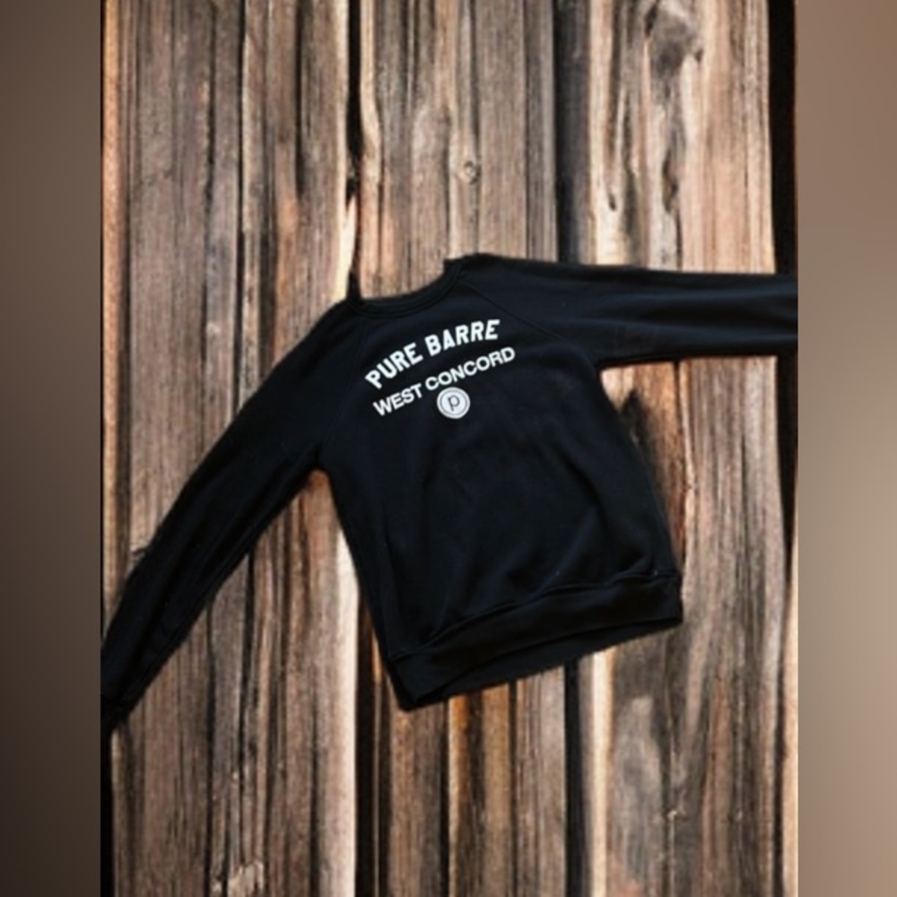 💥Pure barre size medium pullover sweatshirt